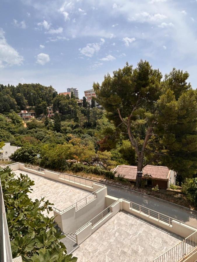 Apartments Nautilus Улцинь Екстер'єр фото