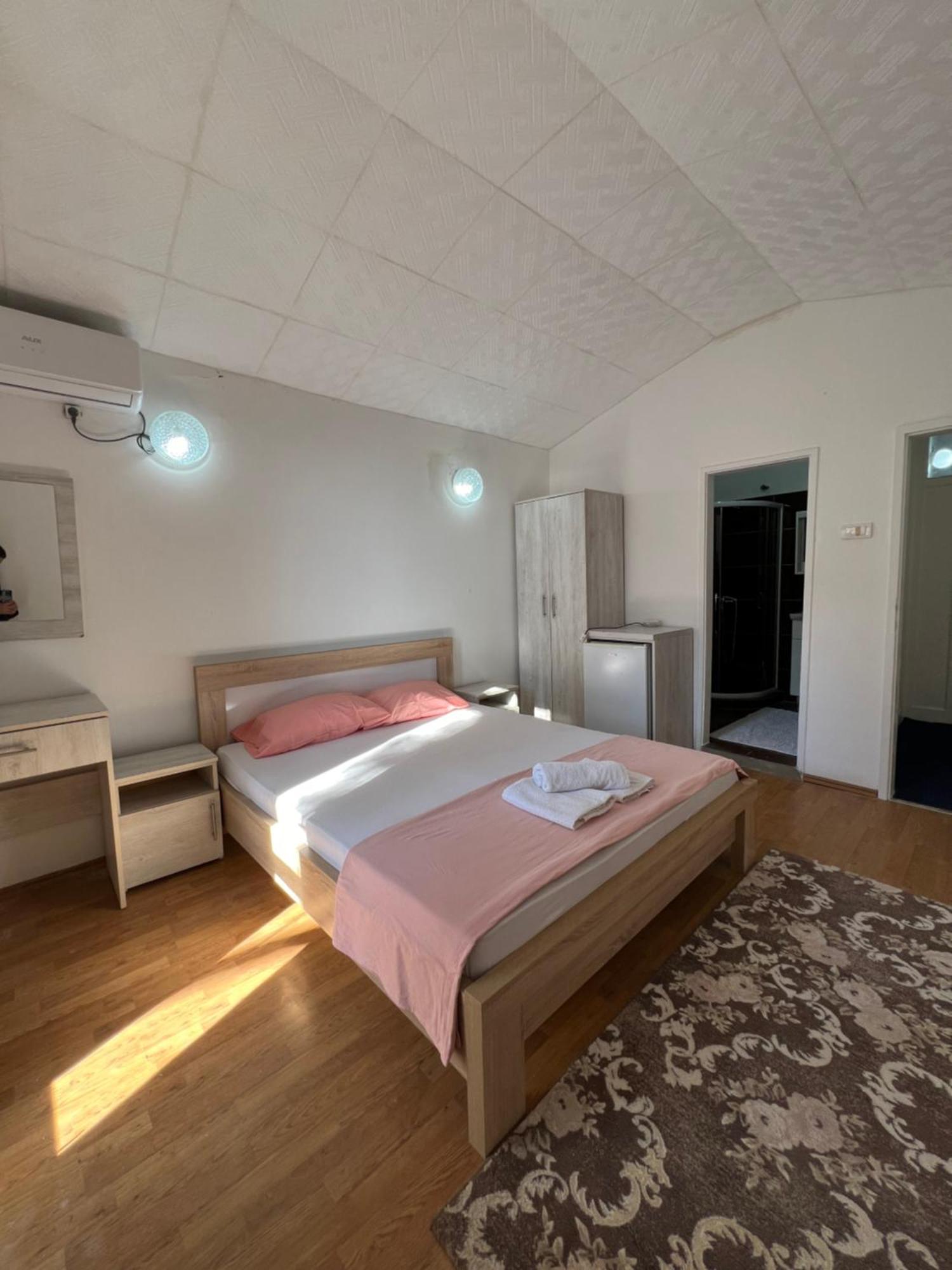 Apartments Nautilus Улцинь Екстер'єр фото